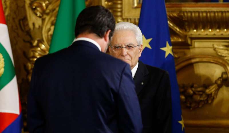 Matteo Salvini giura da ministro dell'Interno nelle mani del presidente della Repubblica Sergio Mattarella.