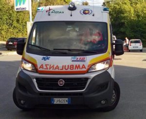 ANCONA - Ambulanza 118 - Croce Gialla.
