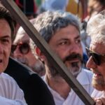 Grillo attacca Conte: “Più voti Berlusconi che lui”. E su Meloni: “Psiconana”